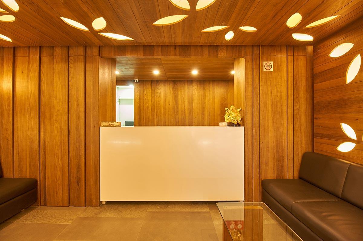 7 Wonders Hotel Ґандінаґар Екстер'єр фото